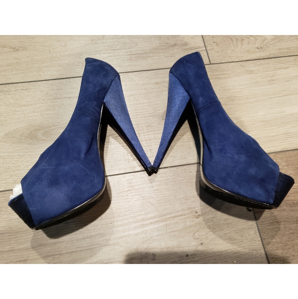 Size 9 Zigi Project Deep Blue Platform 6inch heels